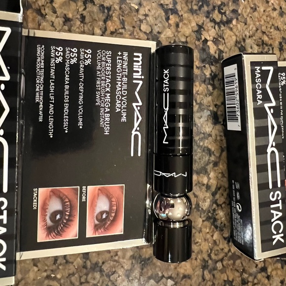 Make an offer! Deleting soon NWOT 4 mascaras - Picture 3 of 7